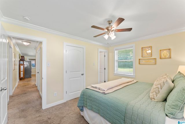 936 PINEWOOD AVENUE, Bessemer, AL 35023