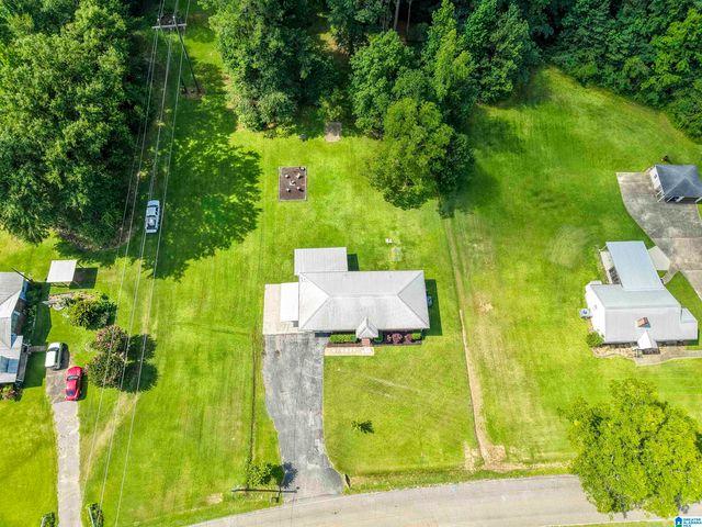 936 PINEWOOD AVENUE, Bessemer, AL 35023