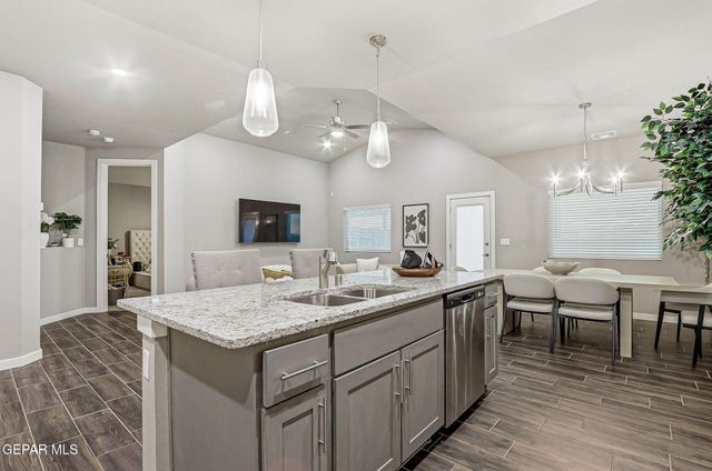 7425 White Cedar Place, Canutillo, TX 79835