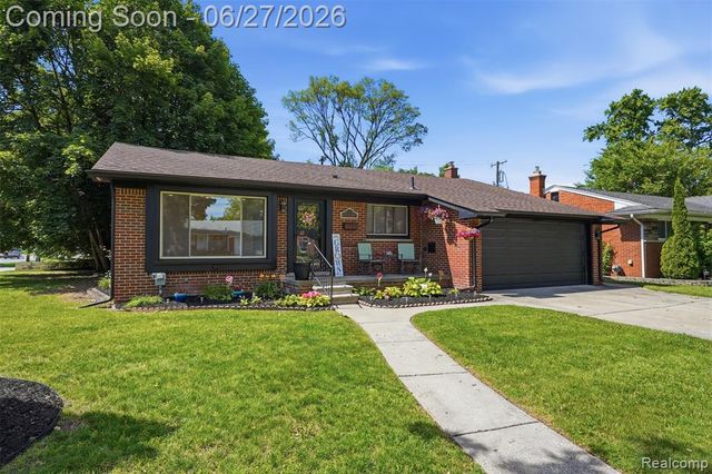 27407 Buckingham Street, Livonia, MI 48154
