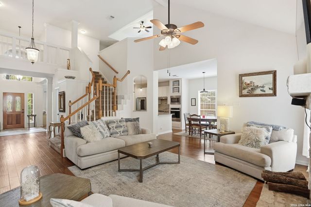 13502 CHARTER BEND DR, San Antonio, TX 78231