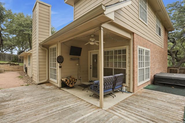 13502 CHARTER BEND DR, San Antonio, TX 78231