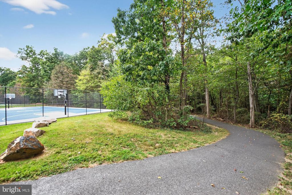 10122 WILNOR WAY, Laurel, MD 20723