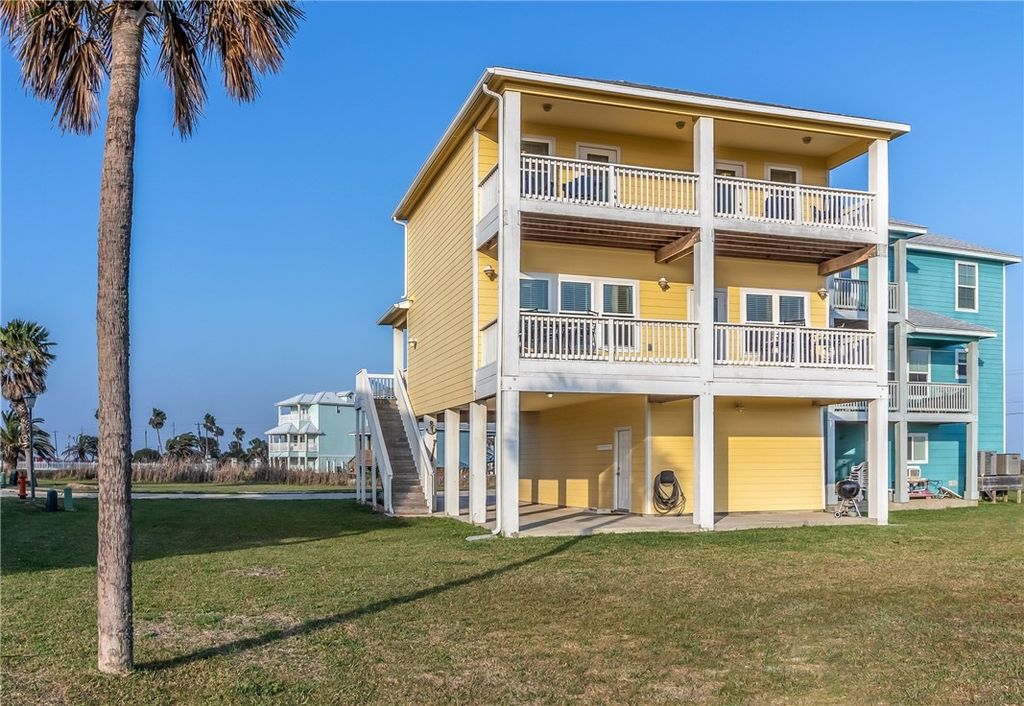 162 La Concha Blvd 18, Port Aransas, TX 78373