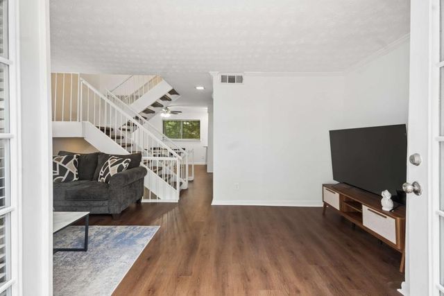 7345 Cardigan Circle, Atlanta, GA 30328