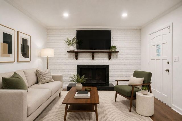 7345 Cardigan Circle, Atlanta, GA 30328