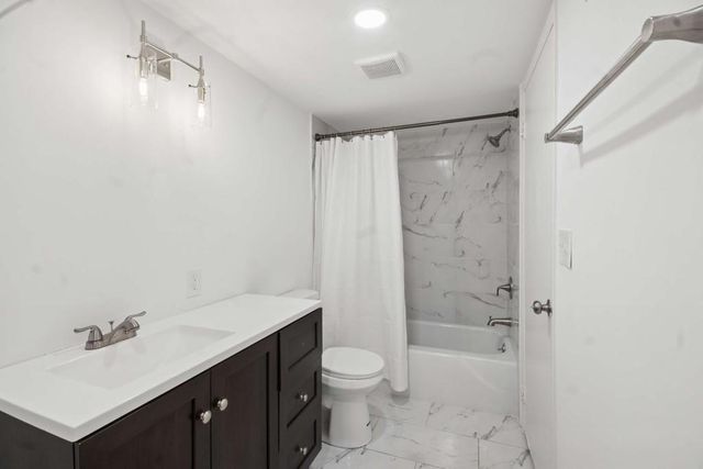 7345 Cardigan Circle, Atlanta, GA 30328