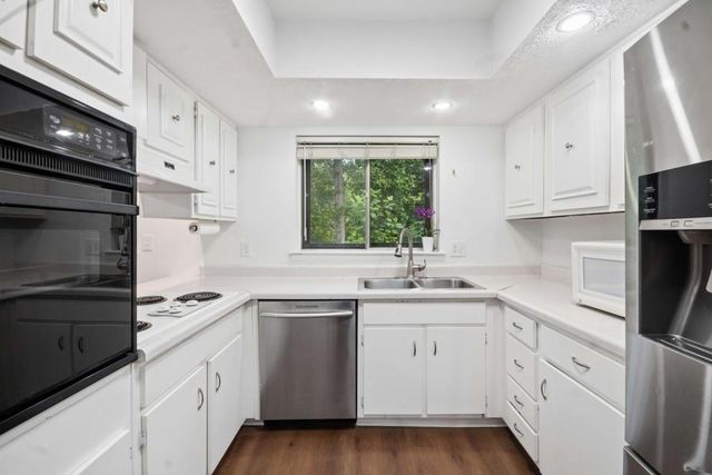 7345 Cardigan Circle, Atlanta, GA 30328