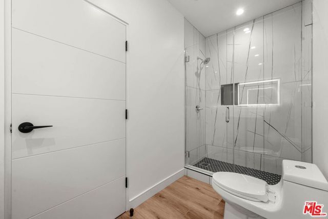 1920 S Sherbourne Drive, Los Angeles, CA 90034