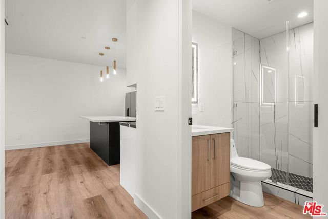 1920 S Sherbourne Drive, Los Angeles, CA 90034