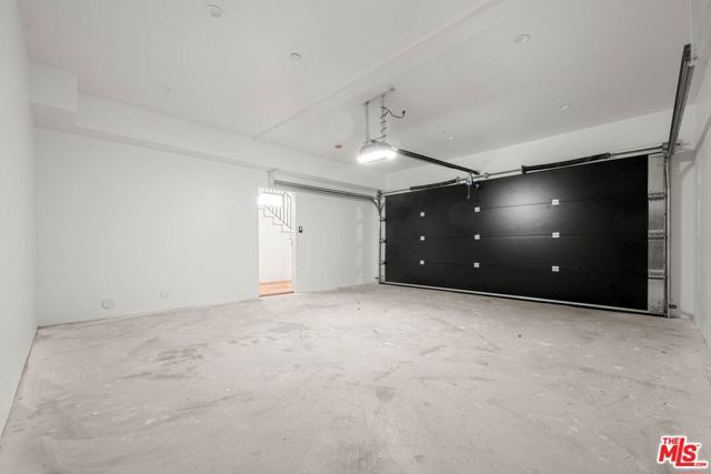 1920 S Sherbourne Drive, Los Angeles, CA 90034