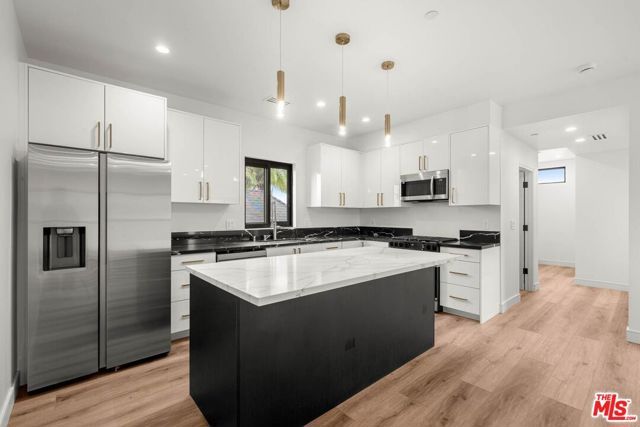 1920 S Sherbourne Drive, Los Angeles, CA 90034