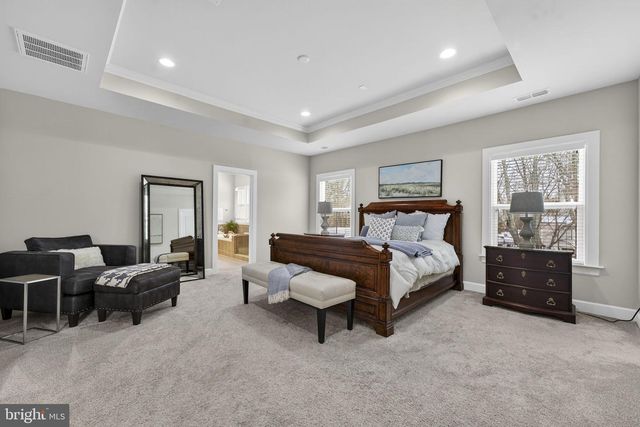 41263 CHATHAM GREEN CIR, Aldie, VA 20105