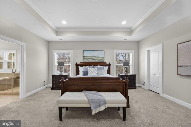 41263 CHATHAM GREEN CIR, Aldie, VA 20105