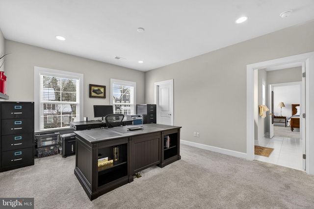 41263 CHATHAM GREEN CIR, Aldie, VA 20105