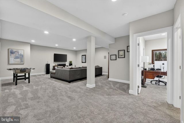 41263 CHATHAM GREEN CIR, Aldie, VA 20105