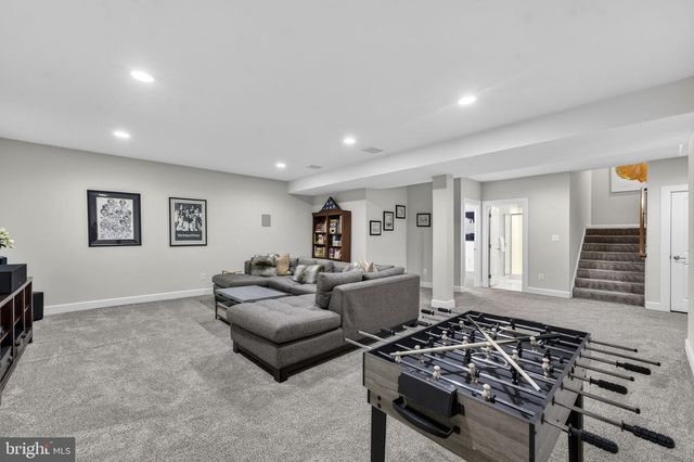 41263 CHATHAM GREEN CIR, Aldie, VA 20105