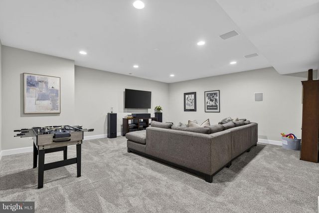 41263 CHATHAM GREEN CIR, Aldie, VA 20105