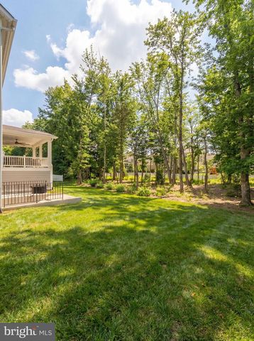 41263 CHATHAM GREEN CIR, Aldie, VA 20105