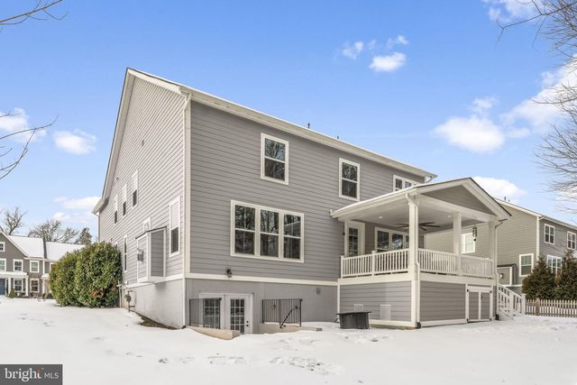 41263 CHATHAM GREEN CIR, Aldie, VA 20105