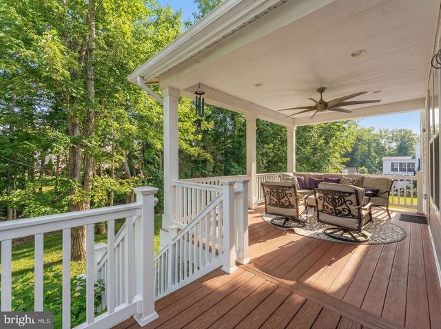 41263 CHATHAM GREEN CIR, Aldie, VA 20105