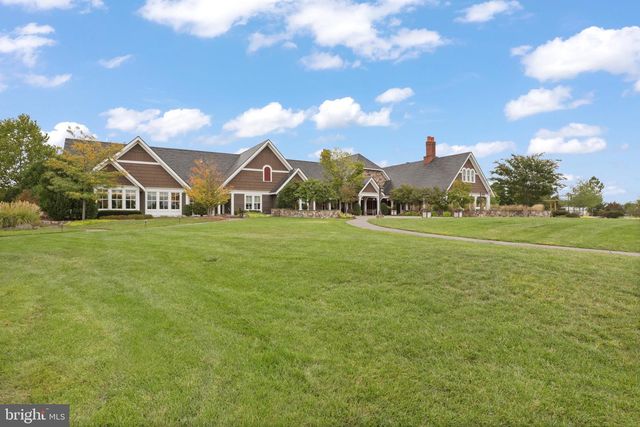 41263 CHATHAM GREEN CIR, Aldie, VA 20105