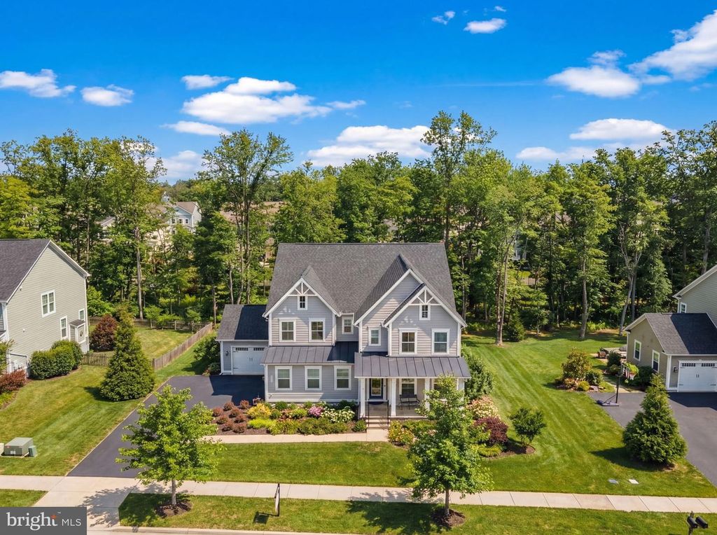 41263 CHATHAM GREEN CIR, Aldie, VA 20105