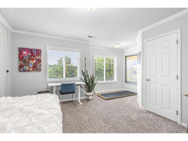 10246 Nw FORESTVIEW Way, Portland, OR 97229