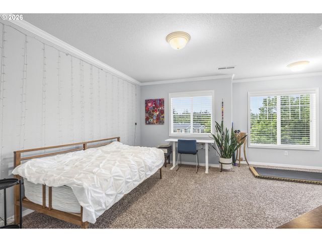 10246 Nw FORESTVIEW Way, Portland, OR 97229