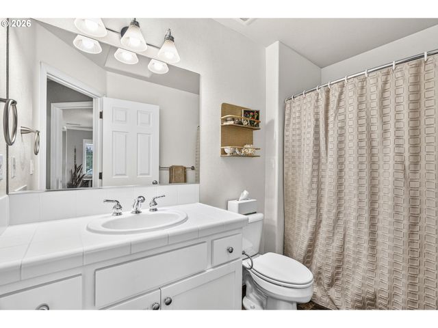 10246 Nw FORESTVIEW Way, Portland, OR 97229