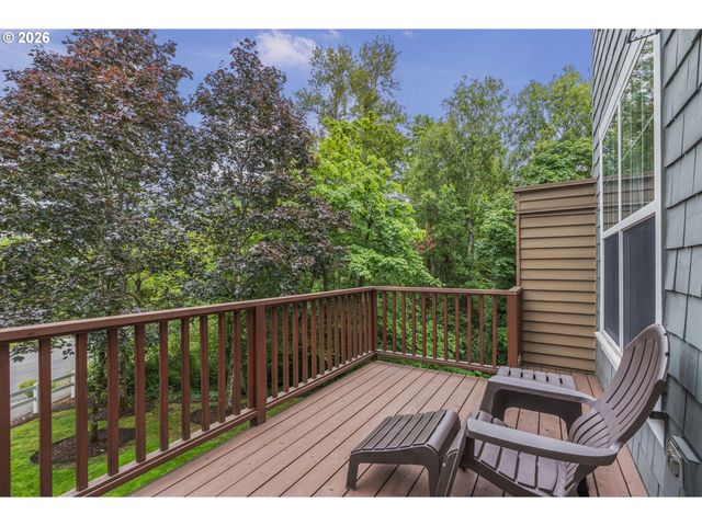 10246 Nw FORESTVIEW Way, Portland, OR 97229