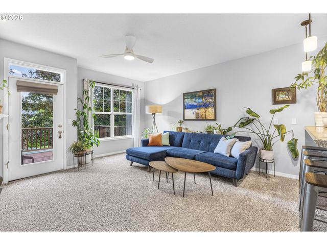 10246 Nw FORESTVIEW Way, Portland, OR 97229