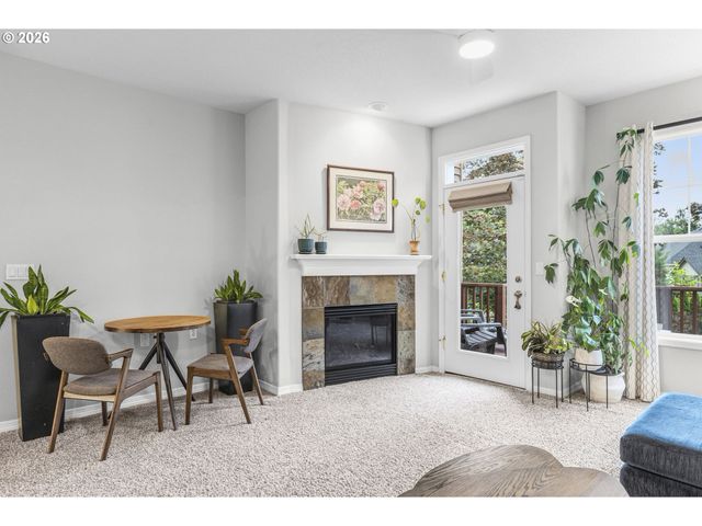 10246 Nw FORESTVIEW Way, Portland, OR 97229
