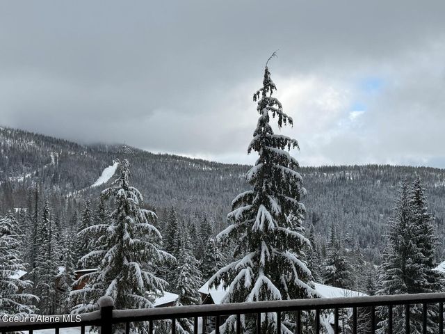 95 Harrison Ln, Sandpoint, ID 83864