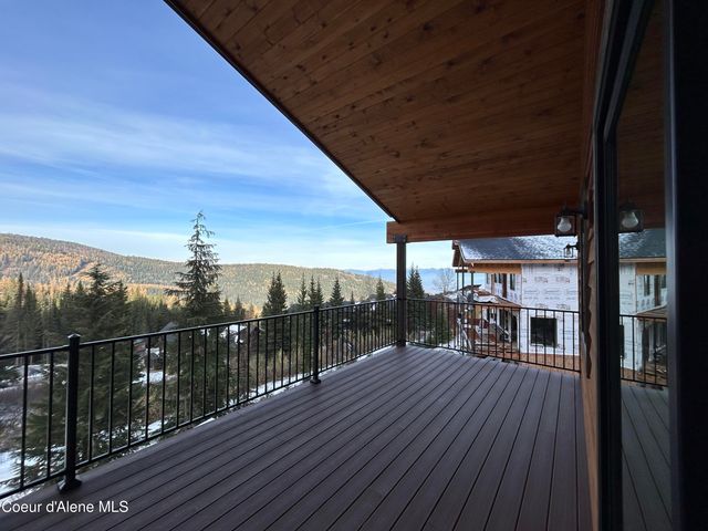 95 Harrison Ln, Sandpoint, ID 83864