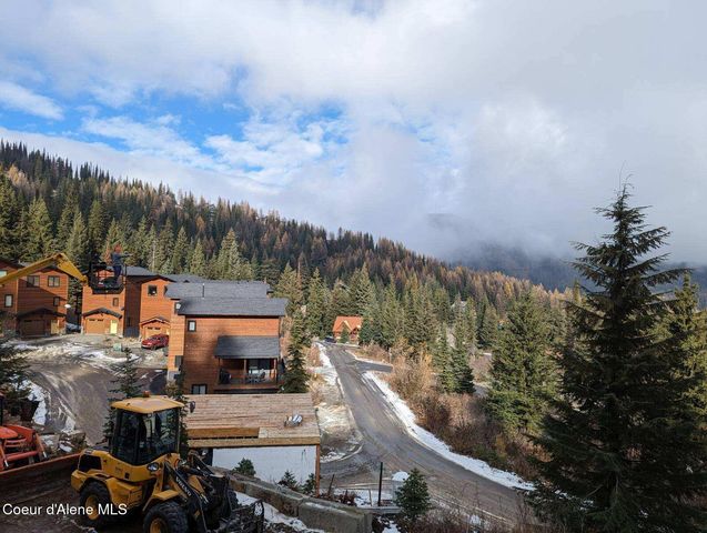 95 Harrison Ln, Sandpoint, ID 83864