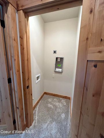 95 Harrison Ln, Sandpoint, ID 83864