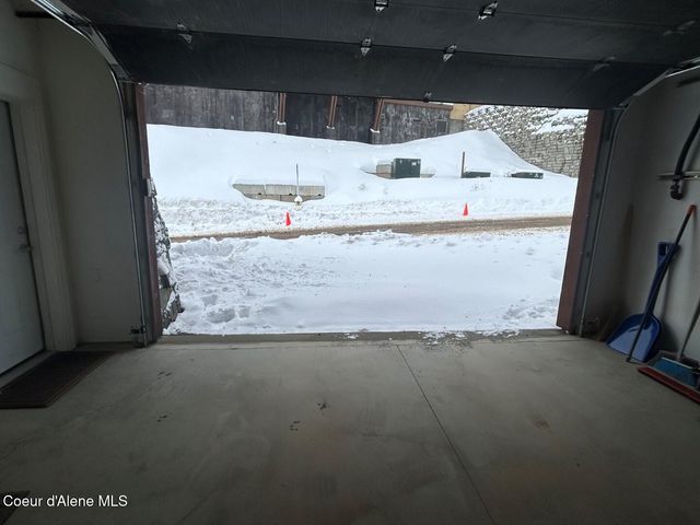 95 Harrison Ln, Sandpoint, ID 83864