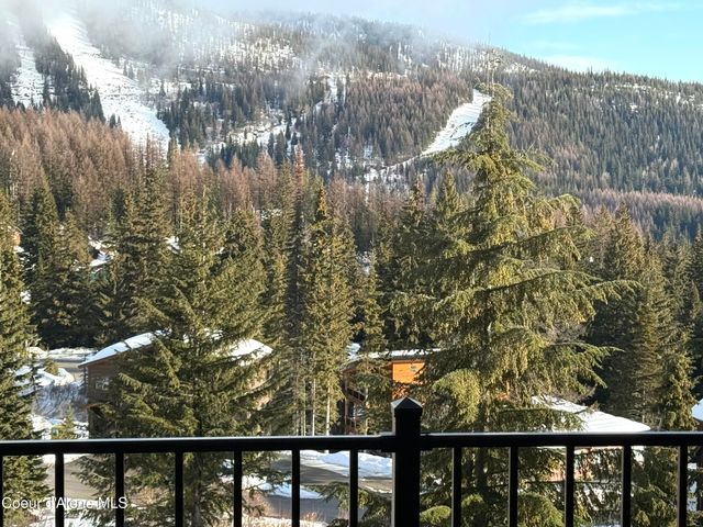 95 Harrison Ln, Sandpoint, ID 83864