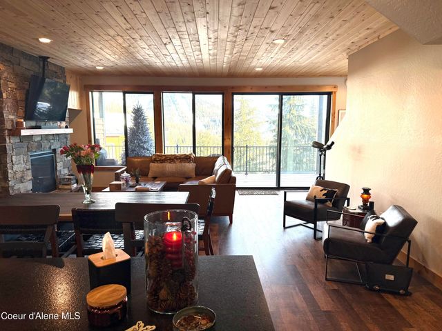 95 Harrison Ln, Sandpoint, ID 83864