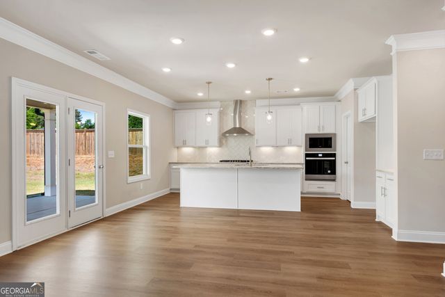 76 Hidden Fields Way, Hoschton, GA 30548
