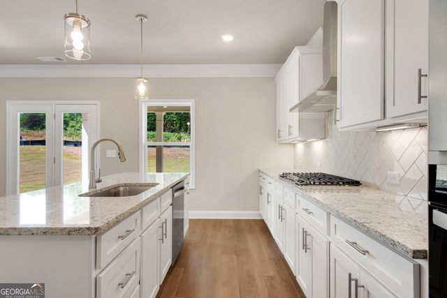 76 Hidden Fields Way, Hoschton, GA 30548