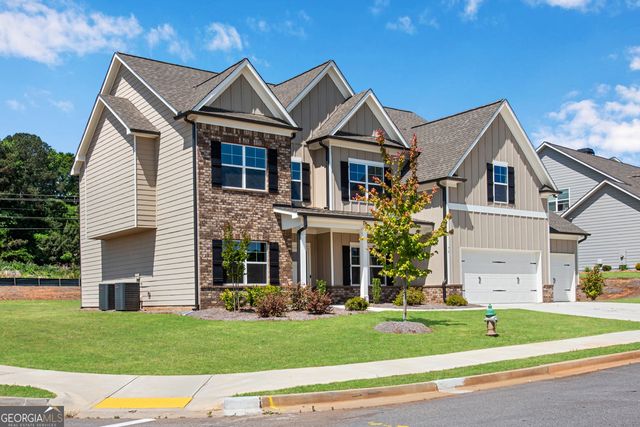 76 Hidden Fields Way, Hoschton, GA 30548