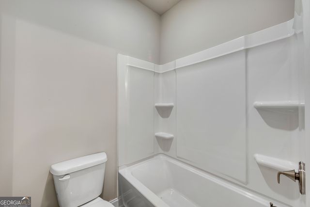 76 Hidden Fields Way, Hoschton, GA 30548