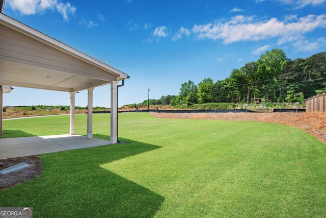 76 Hidden Fields Way, Hoschton, GA 30548