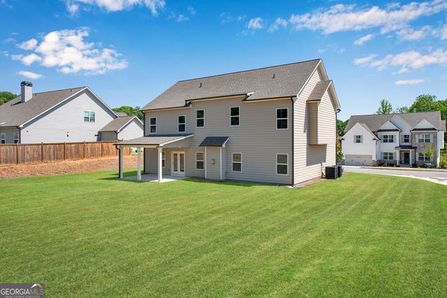 76 Hidden Fields Way, Hoschton, GA 30548