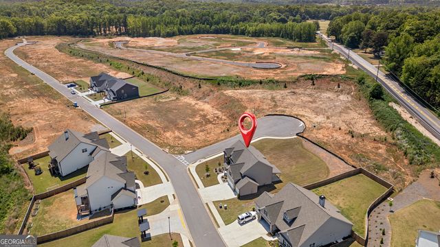76 Hidden Fields Way, Hoschton, GA 30548