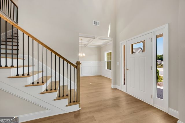 76 Hidden Fields Way, Hoschton, GA 30548