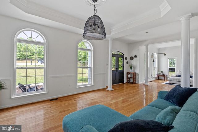 100 RIVER RIDGE LN, Fredericksburg, VA 22406