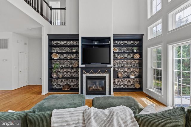 100 RIVER RIDGE LN, Fredericksburg, VA 22406